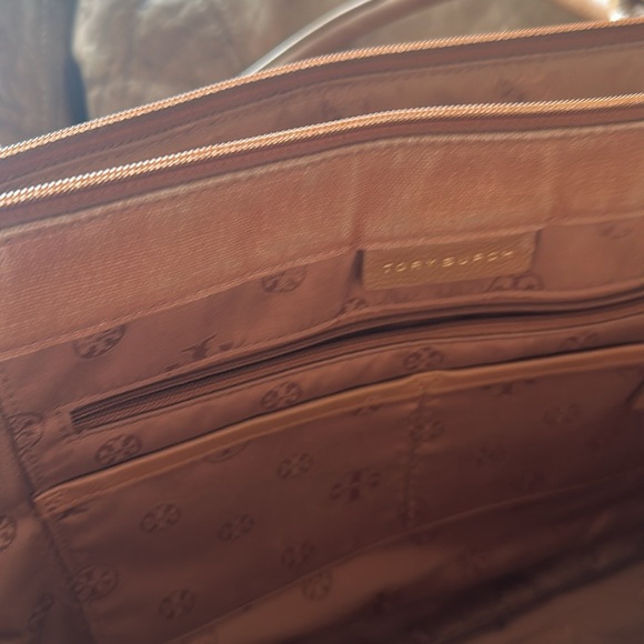 Tory Burch Tote - Picture 7 of 8